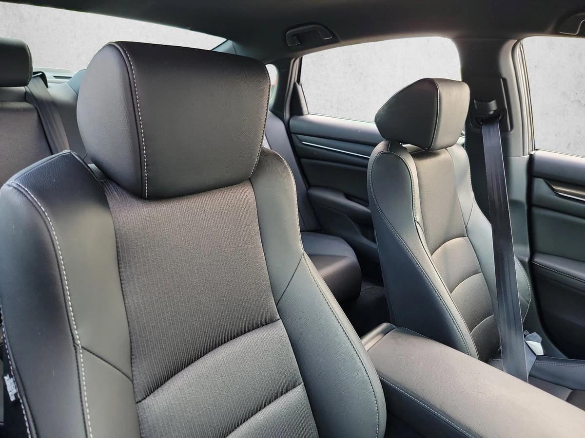 2020 Honda Accord - Image 15