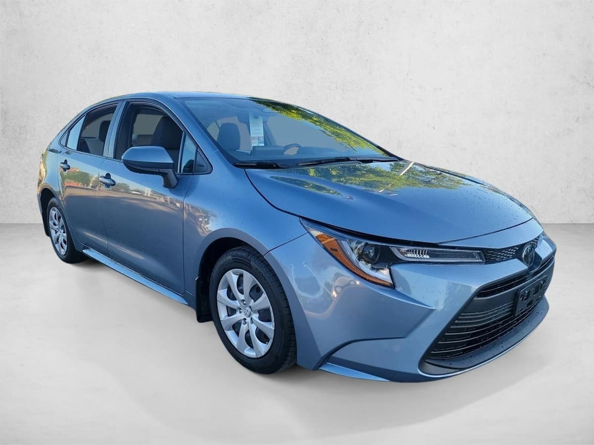 2025 Toyota Corolla - Image 3