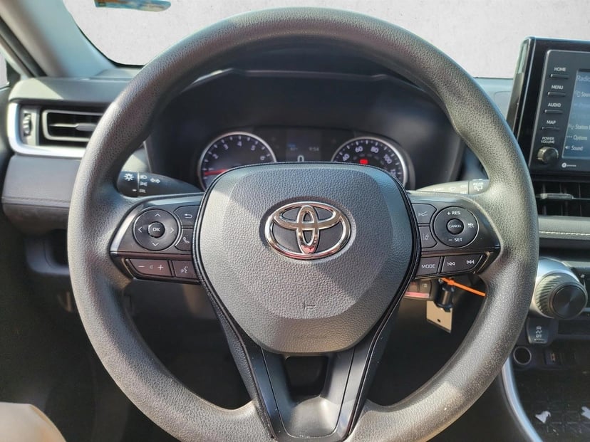 2021 Toyota RAV4 - Image 18