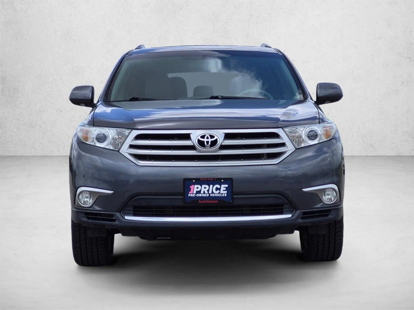 2012 Toyota Highlander - Image 2