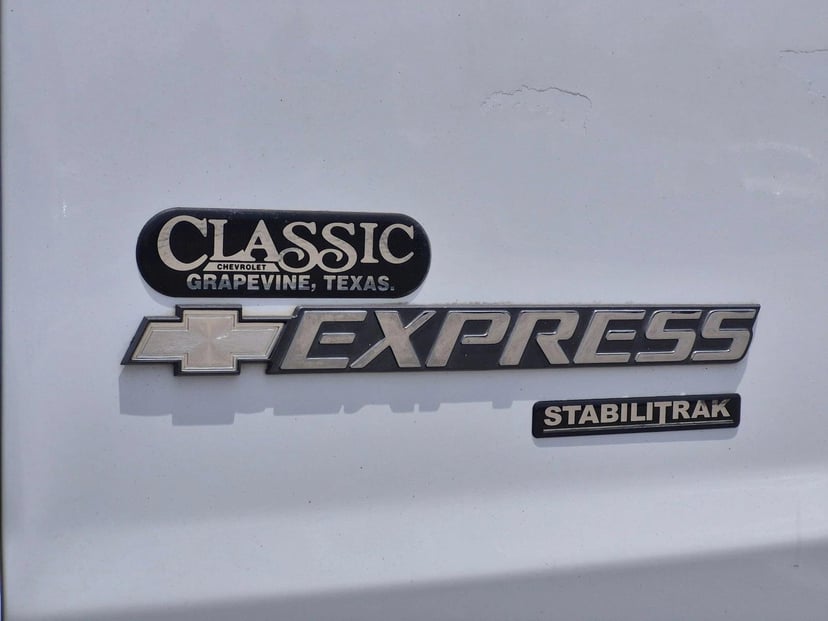2015 Chevrolet Express 2500 - Image 23