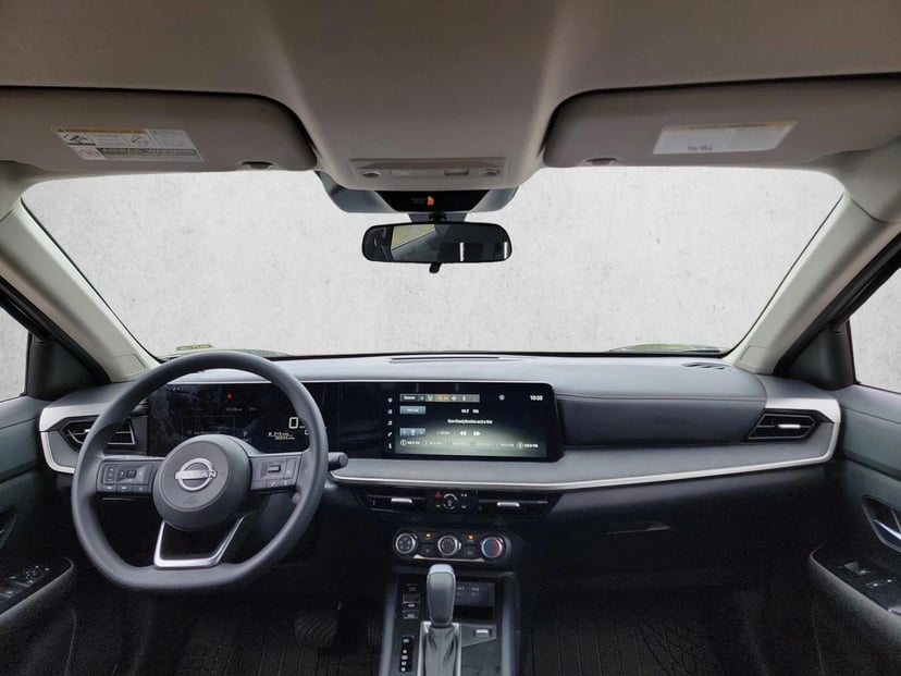 2025 Nissan Kicks - Image 12