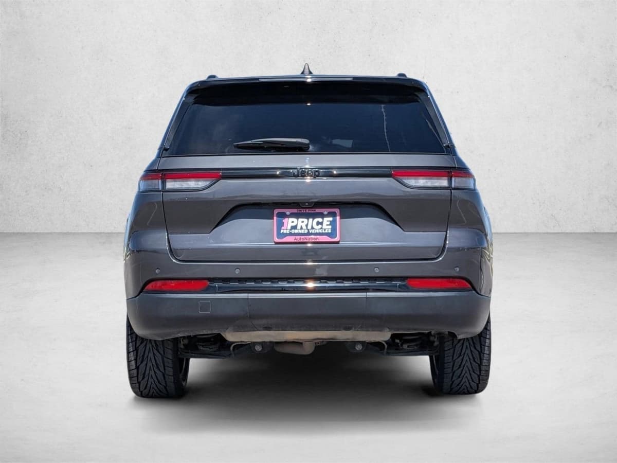 2022 Jeep Grand Cherokee - Image 6