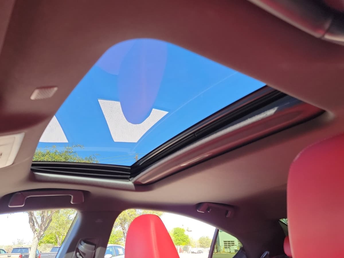 2022 LEXUS IS 350 - Image 19