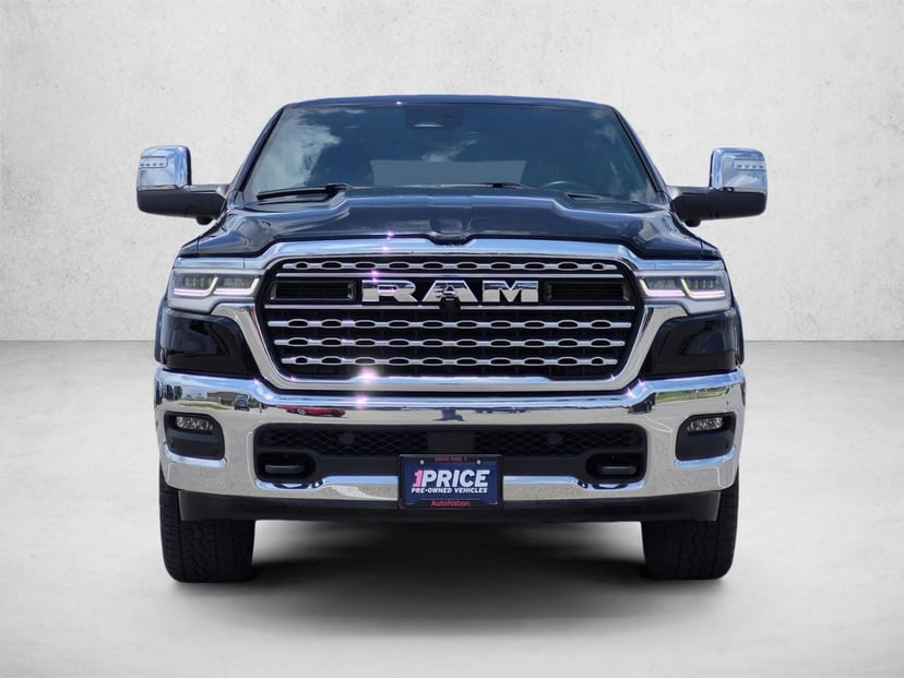 2025 Ram 1500 - Image 3