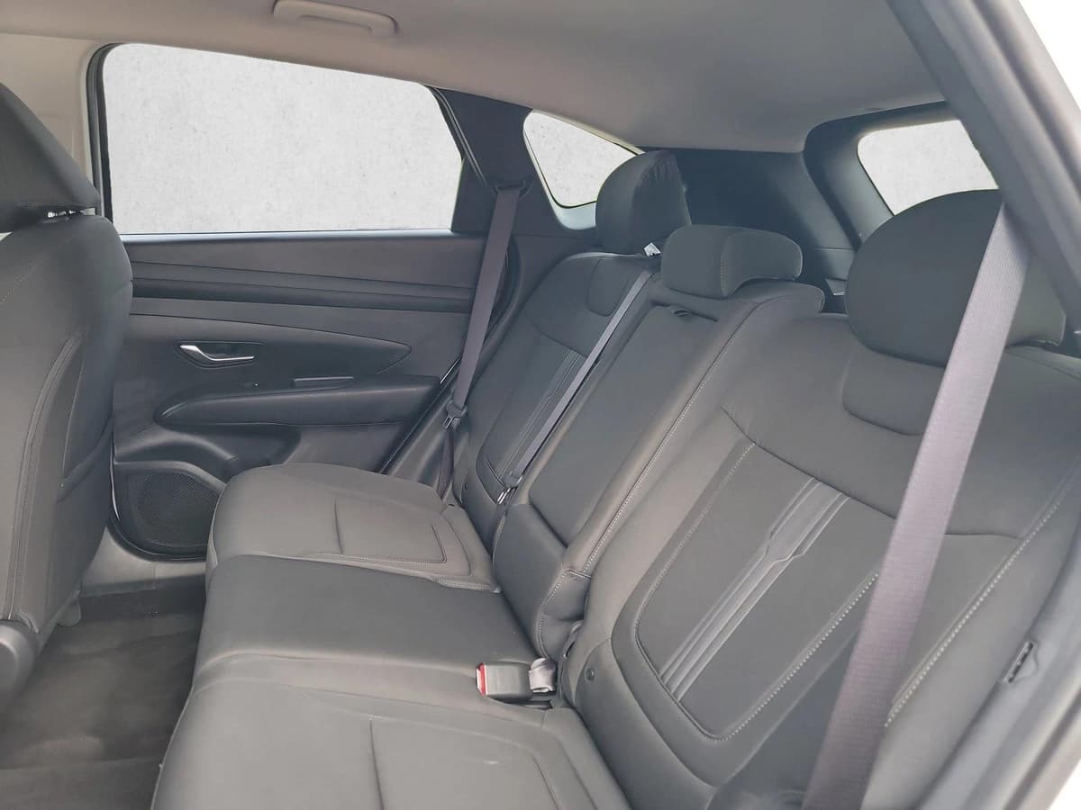 2025 Hyundai Tucson - Image 11