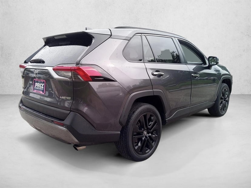 2019 Toyota RAV4 - Image 5