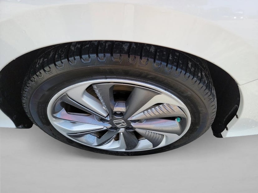 2018 Honda Clarity Plug-In Hybrid - Image 10