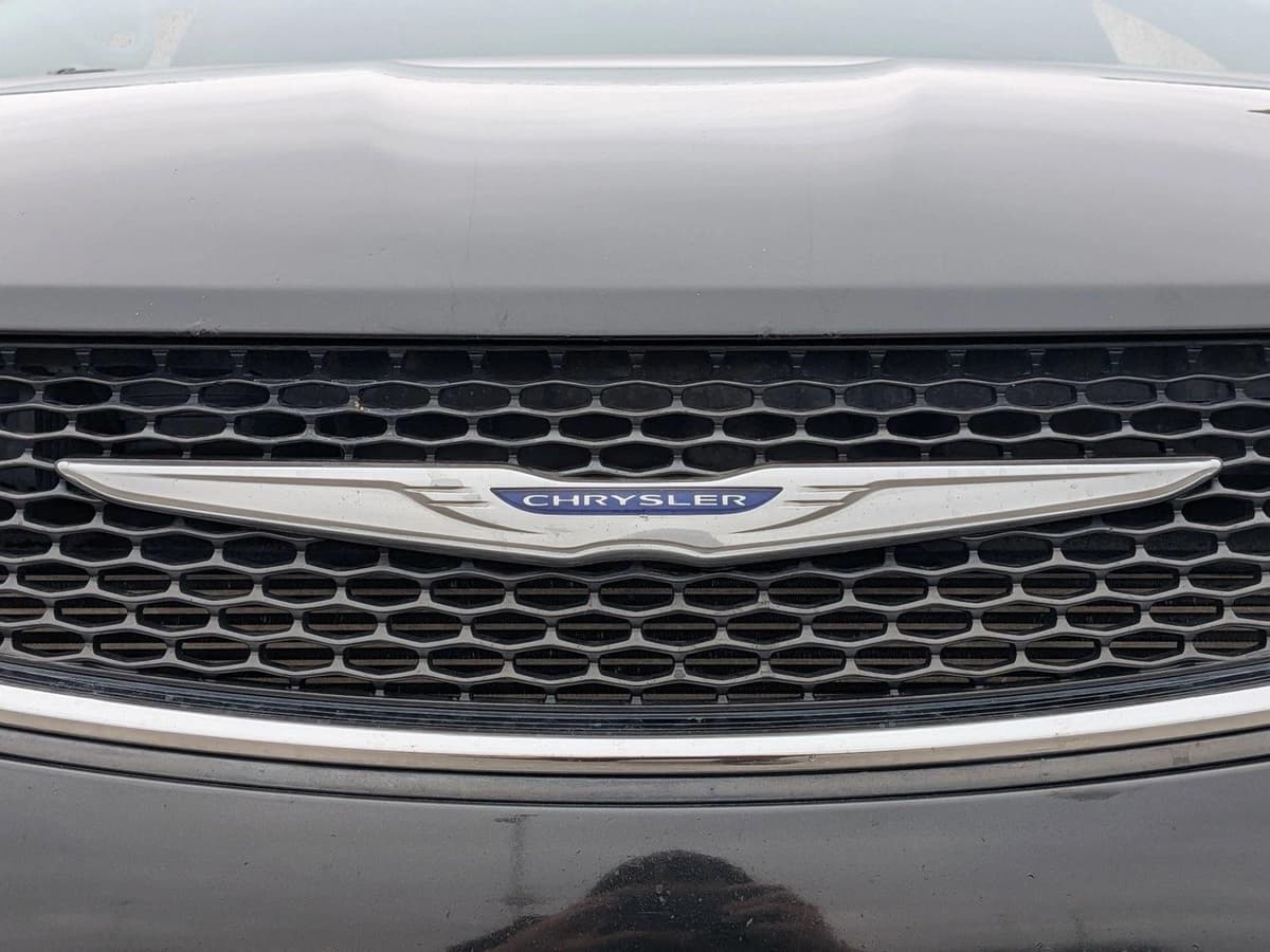 2020 Chrysler Pacifica - Image 23
