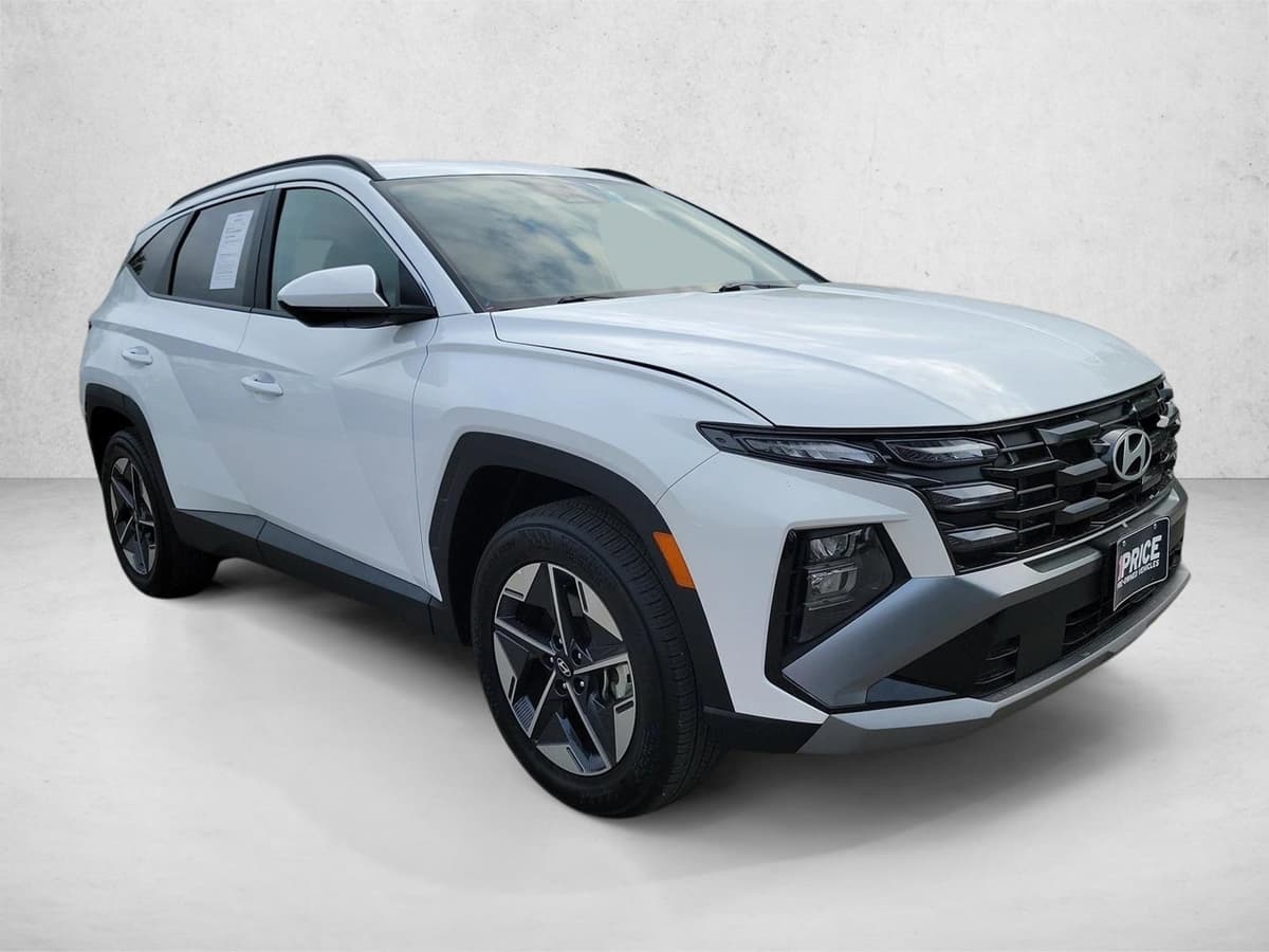 2025 Hyundai Tucson - Image 3