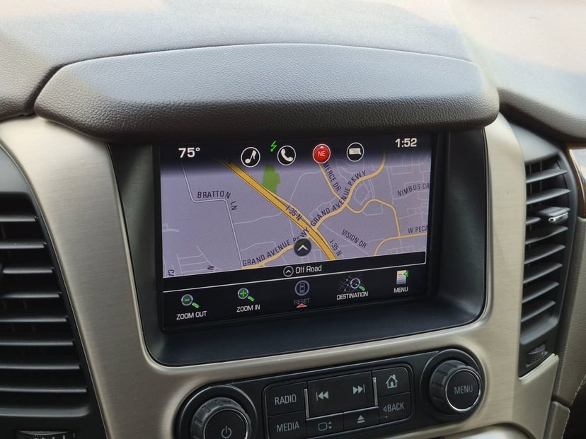 2016 GMC Yukon - Image 14