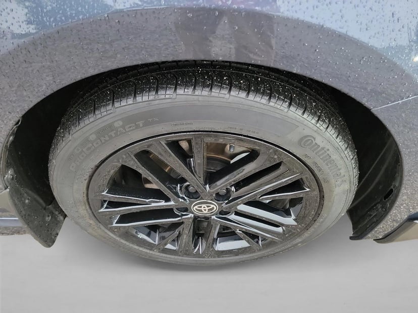 2026 Toyota Camry - Image 10