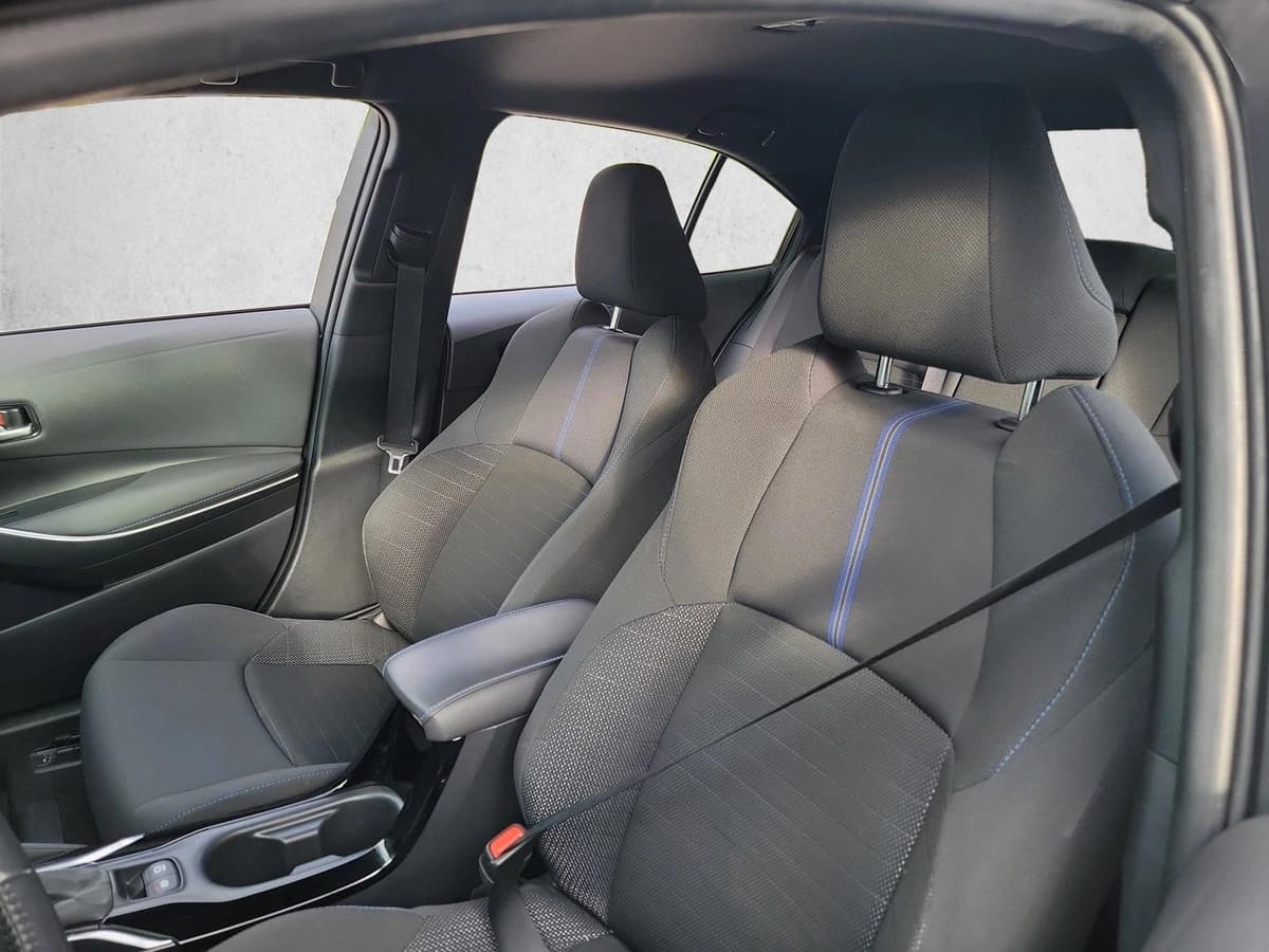 2021 Toyota Corolla - Image 13