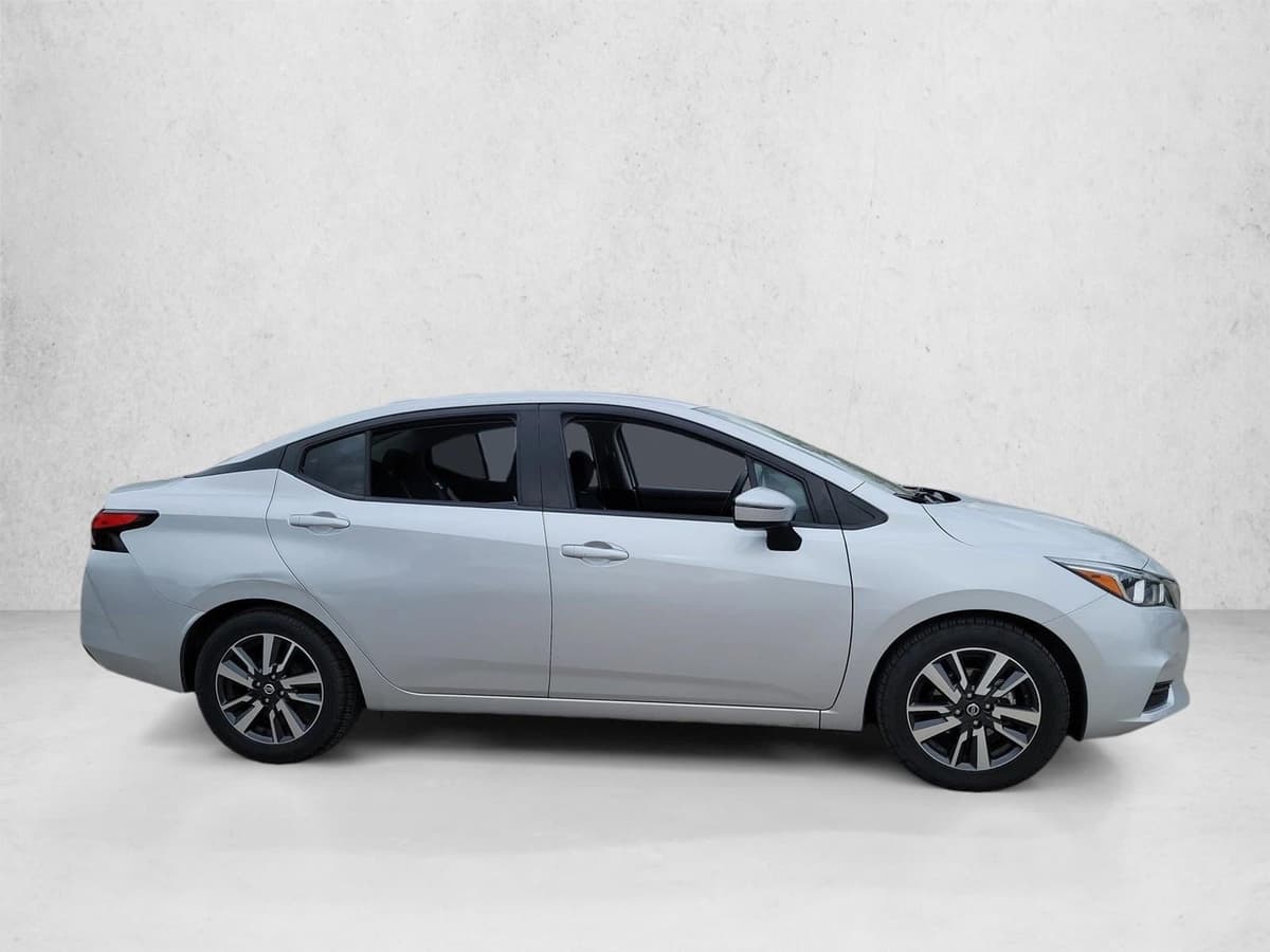 2020 Nissan Versa - Image 4