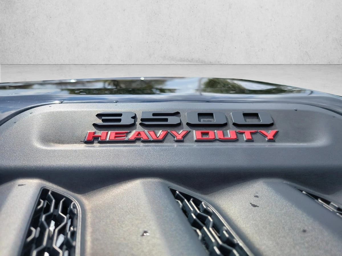 2024 Ram 3500 - Image 10