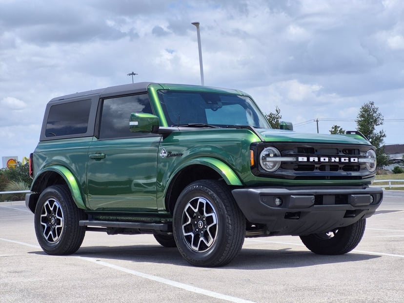 2022 Ford Bronco - Image 1