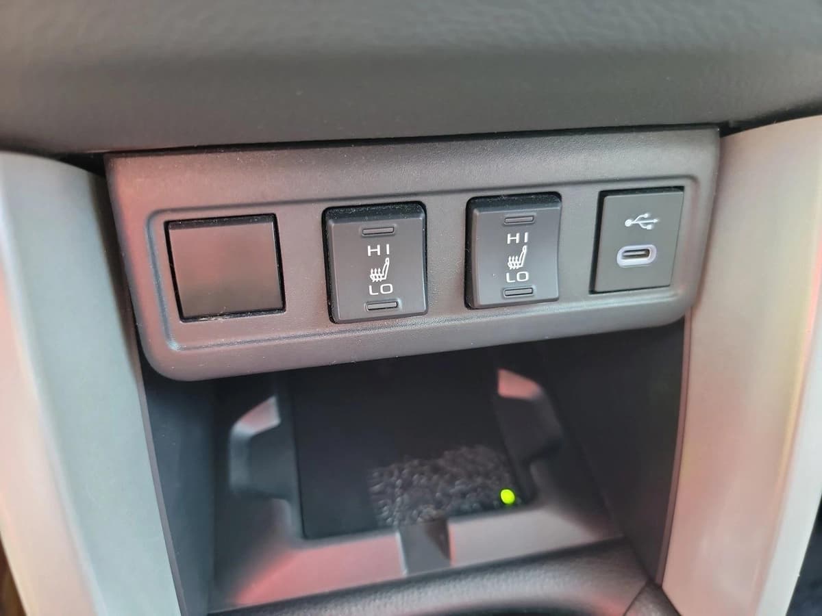 2024 Toyota Corolla Cross - Image 23