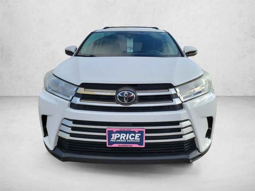 2019 Toyota Highlander - Image 2
