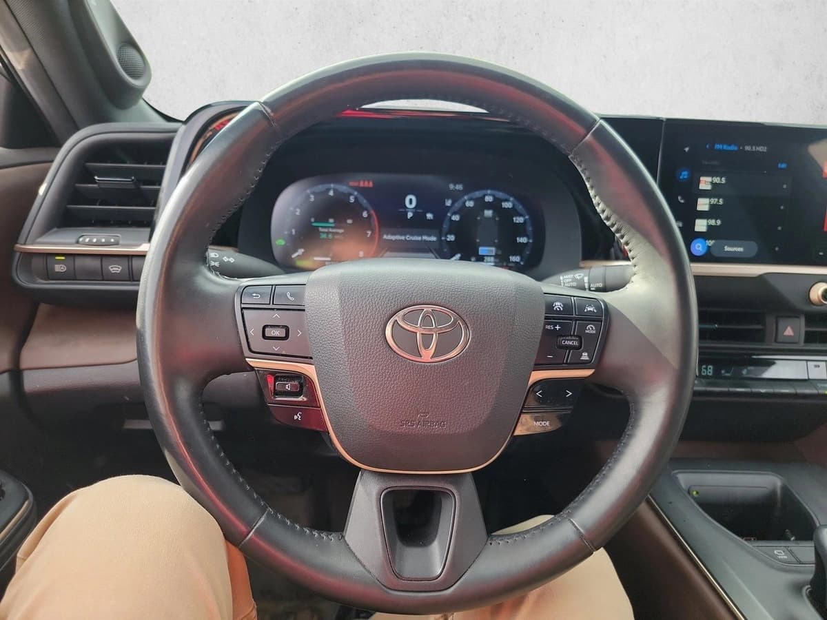 2023 Toyota Crown - Image 18