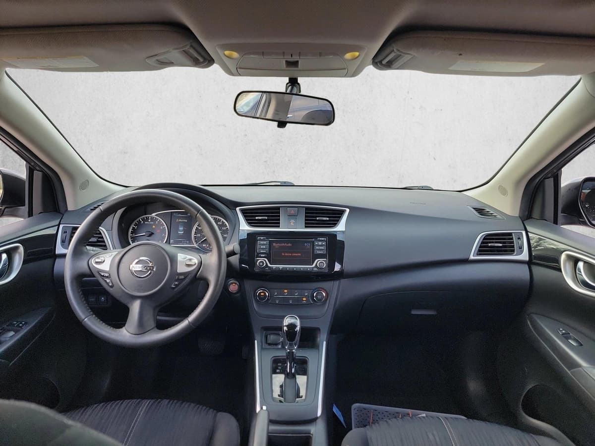 2017 Nissan Sentra - Image 16
