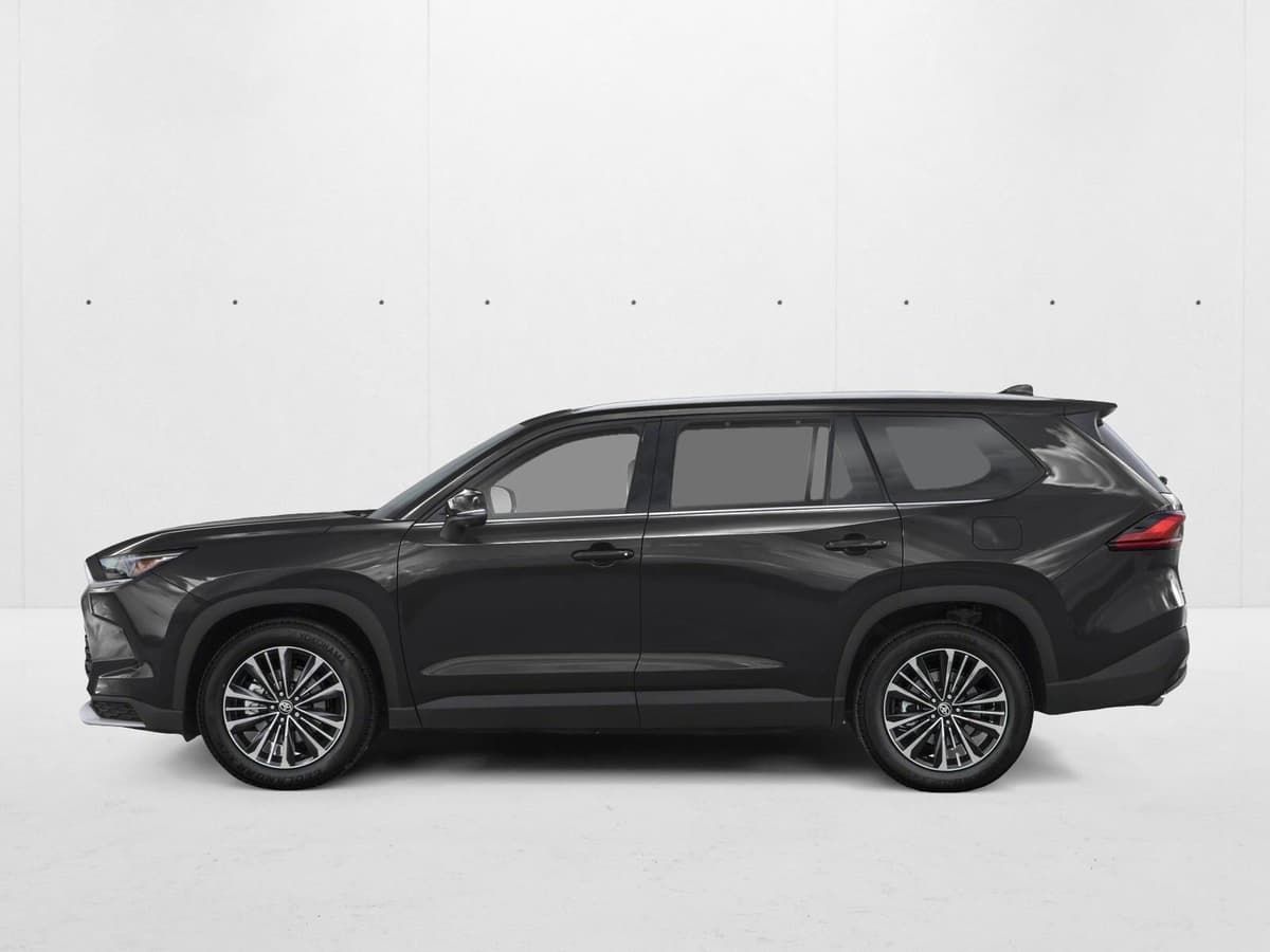 2026 Toyota Grand Highlander Hybrid - Image 3