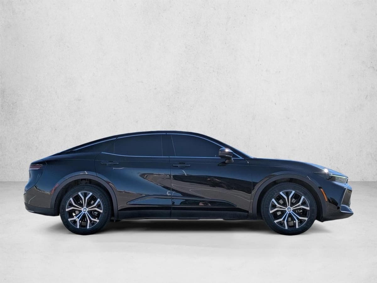 2023 Toyota Crown - Image 4