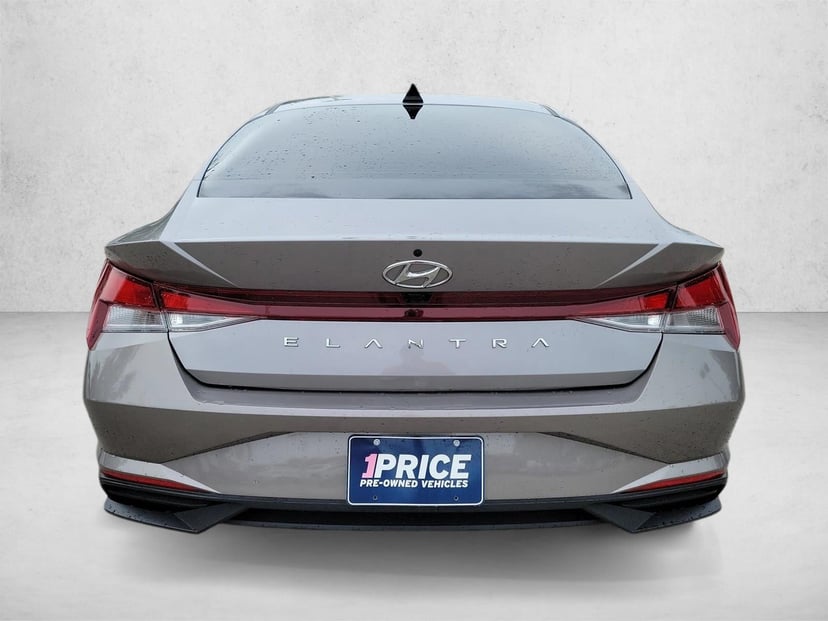 2023 Hyundai Elantra - Image 6