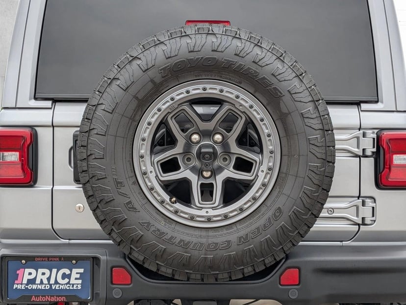 2019 Jeep Wrangler - Image 7