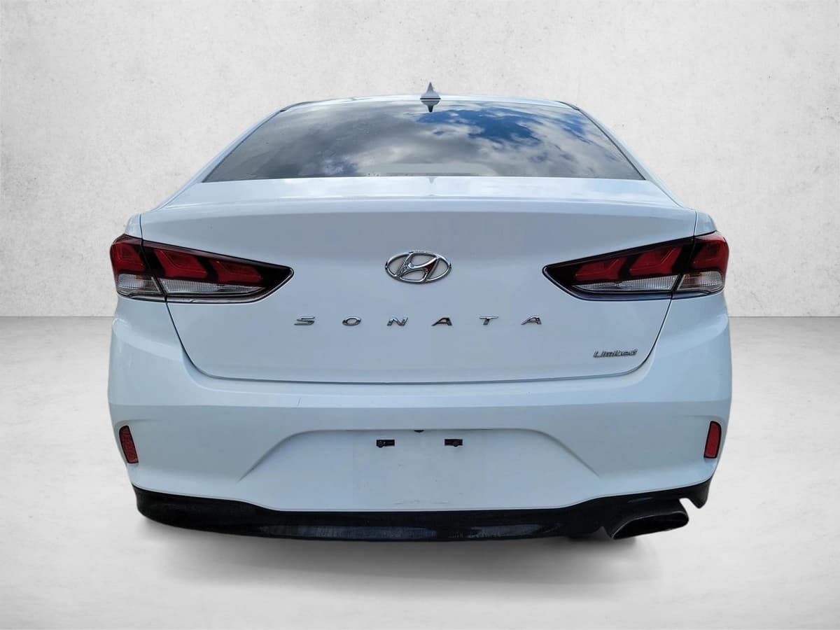 2018 Hyundai Sonata - Image 5