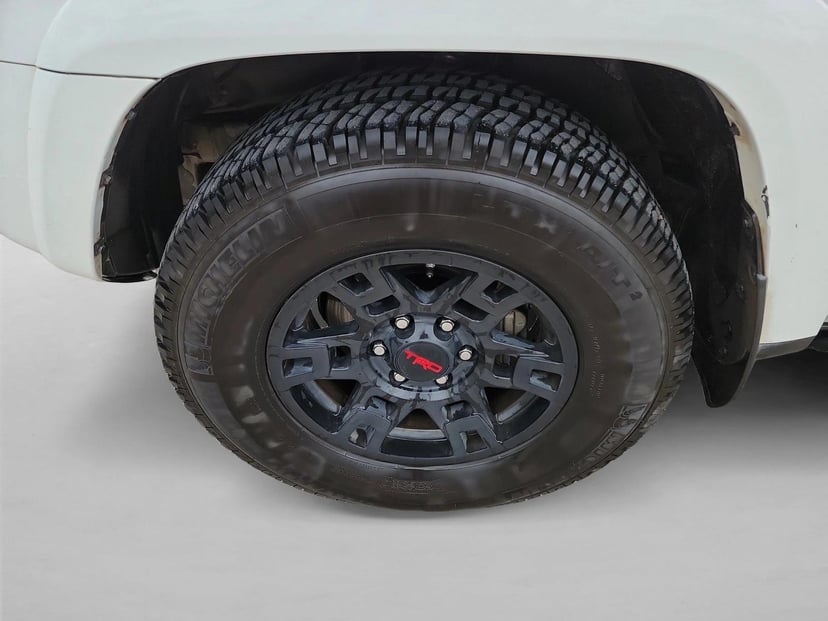 2019 Toyota 4Runner - Image 10