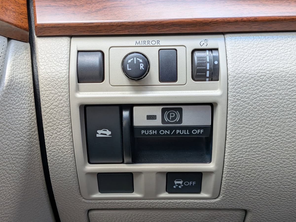 2014 Subaru Outback - Image 13