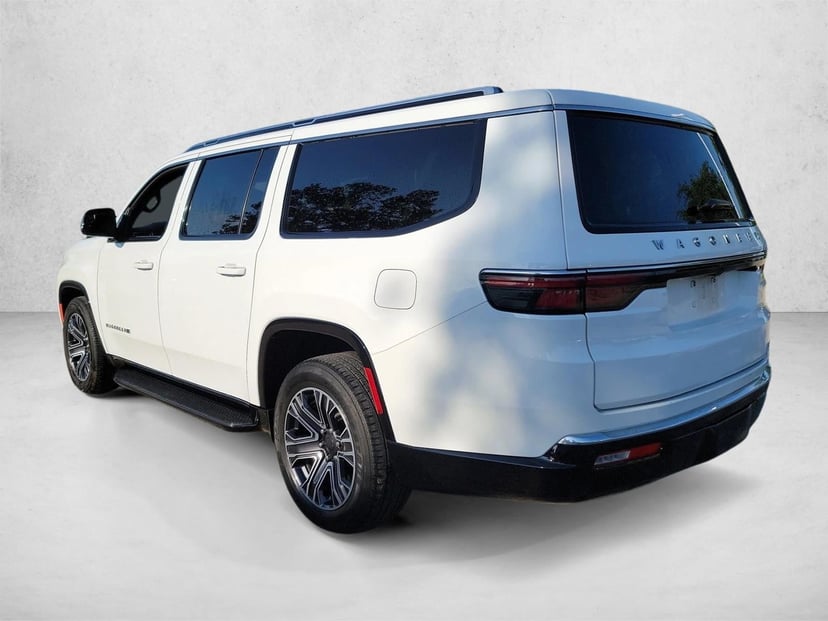 2024 Jeep Wagoneer L - Image 7