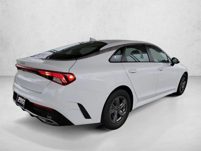 2023 Kia K5 - Image 5