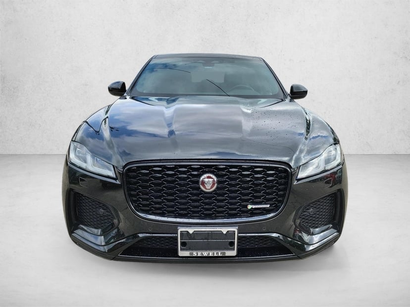 2023 Jaguar F-PACE - Image 2
