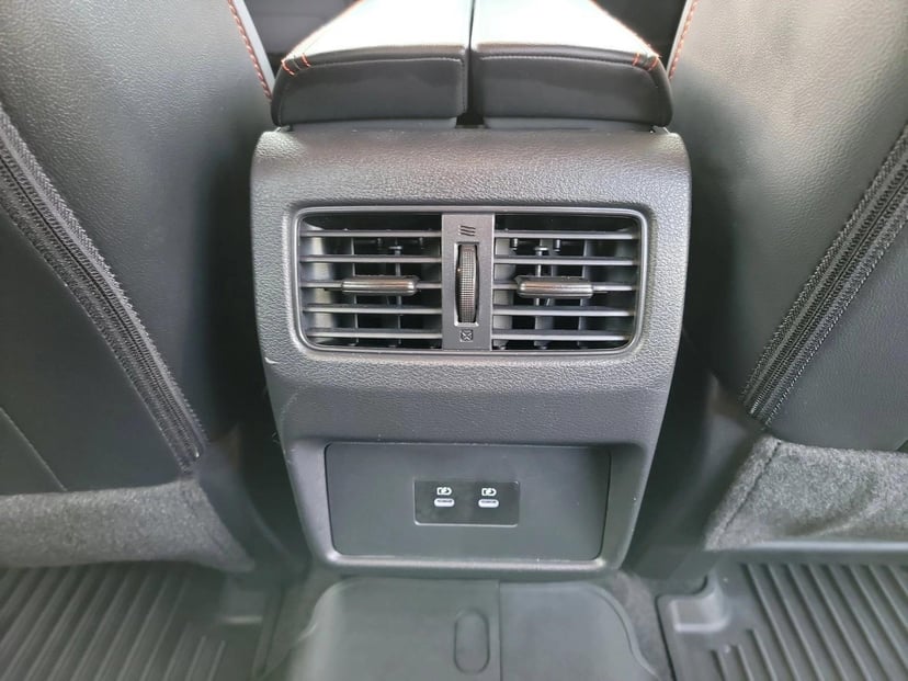 2025 Nissan Rogue - Image 17