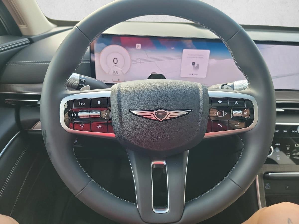 2026 Genesis GV80 - Image 15