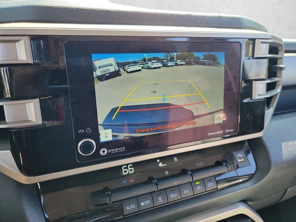 2024 Toyota Tundra - Image 23