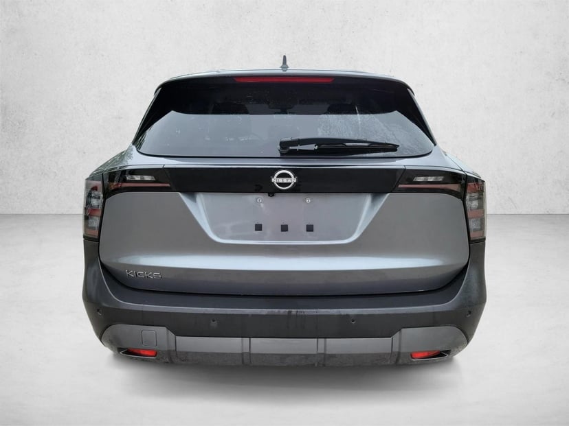 2025 Nissan Kicks - Image 6