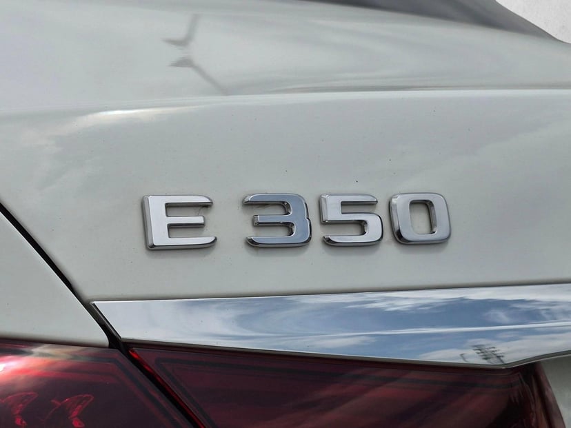 2022 Mercedes-Benz E-Class - Image 23