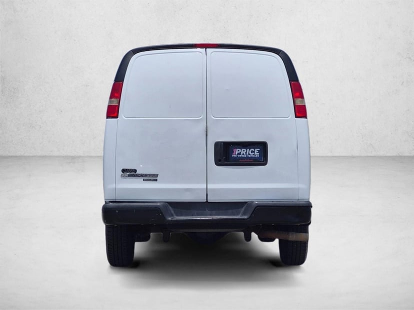 2015 Chevrolet Express 2500 - Image 7