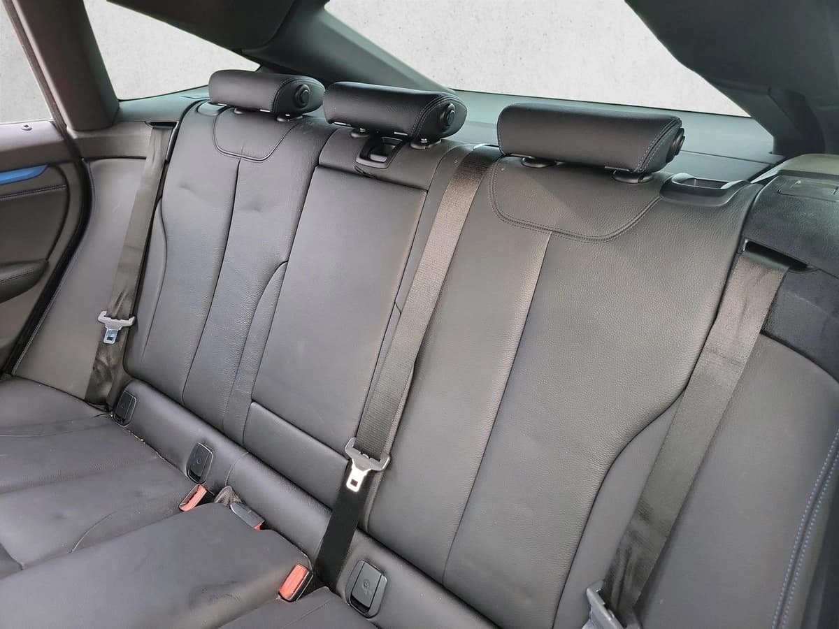 2018 BMW 340i - Image 14