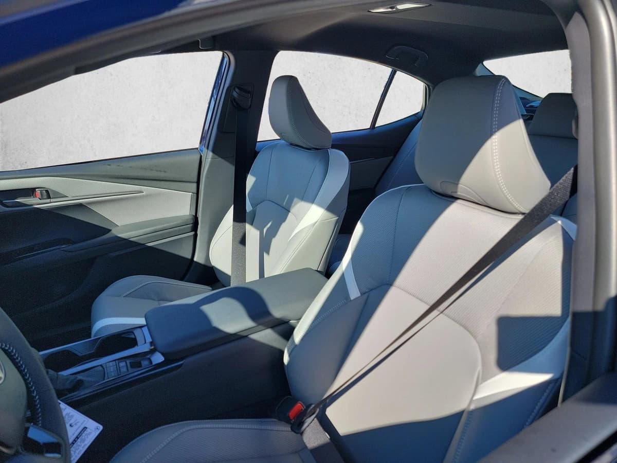 2026 Toyota Camry - Image 10