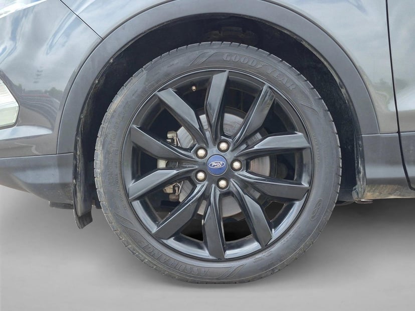 2019 Ford Escape - Image 24