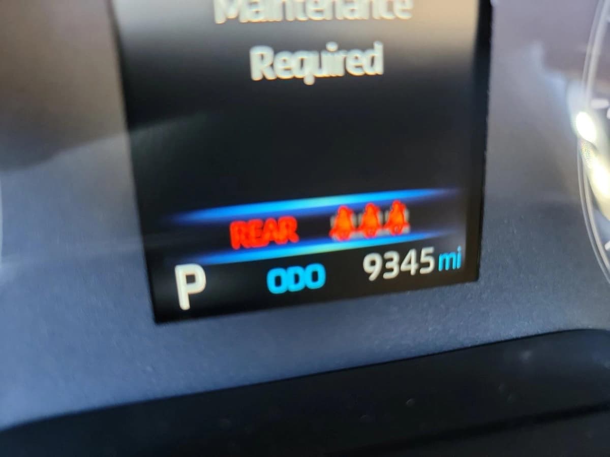 2023 Toyota Corolla - Image 20