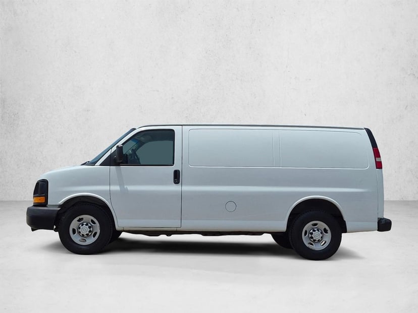2015 Chevrolet Express 2500 - Image 9