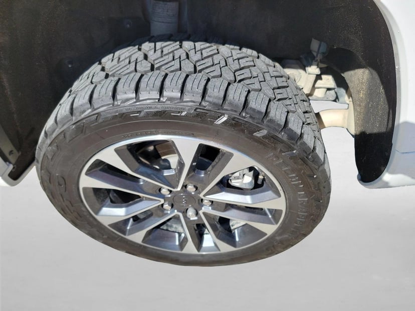 2021 Jeep Grand Cherokee L - Image 12