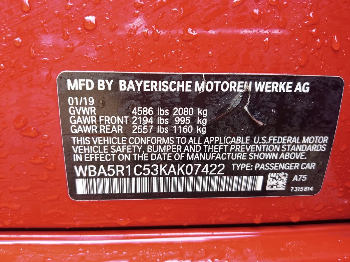 2019 BMW 330i - Image 23