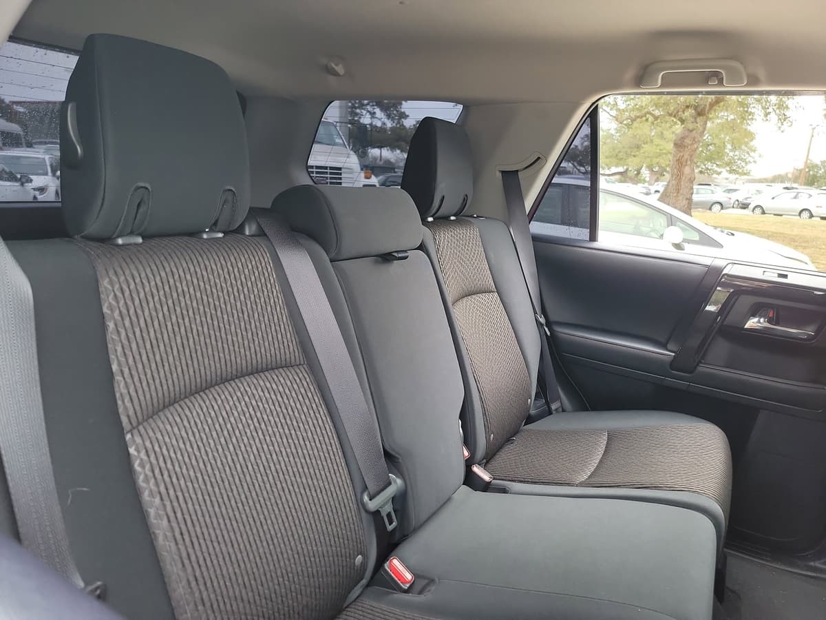 2020 Toyota 4Runner - Image 16