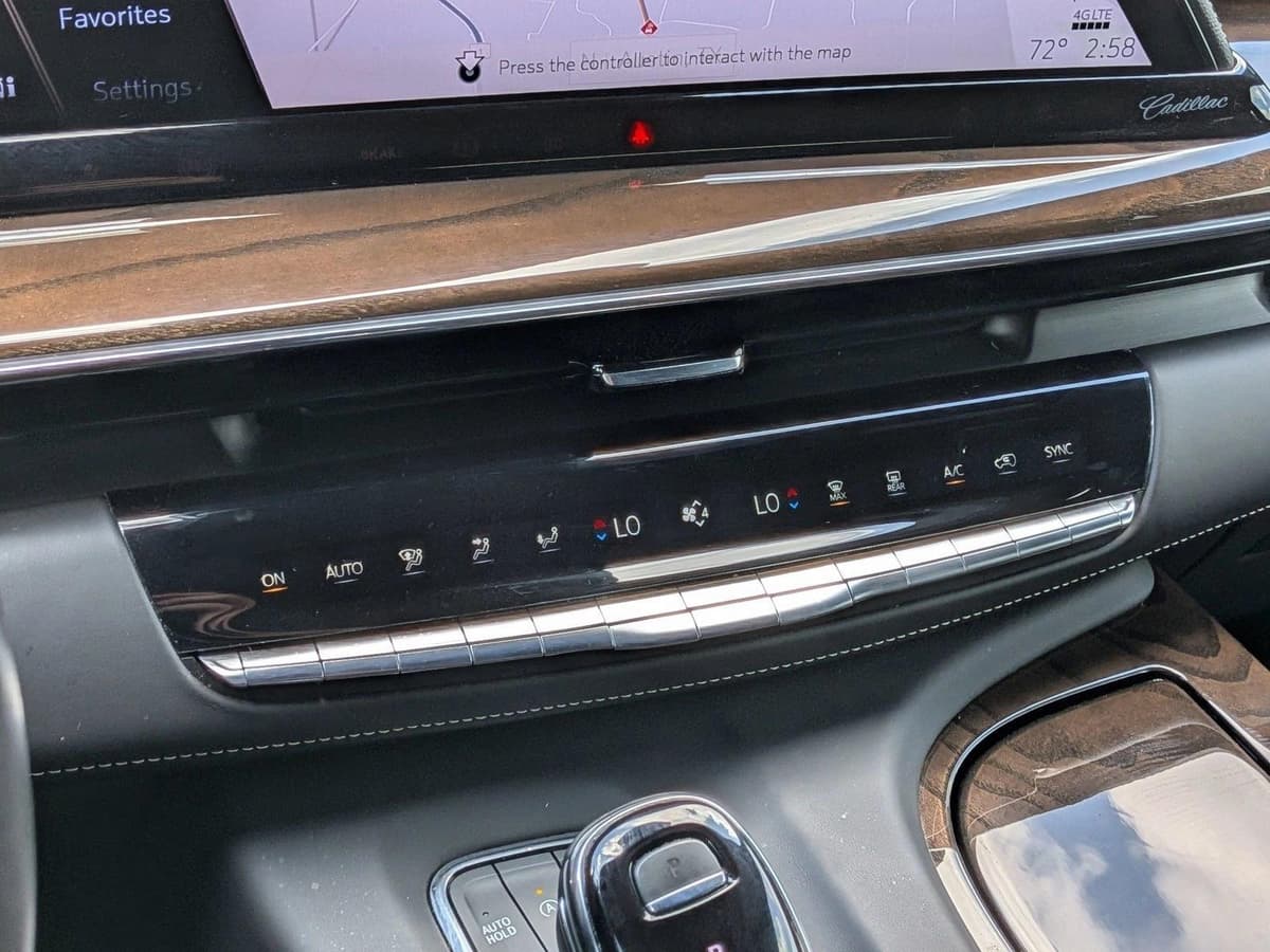 2023 CADILLAC Escalade - Image 14