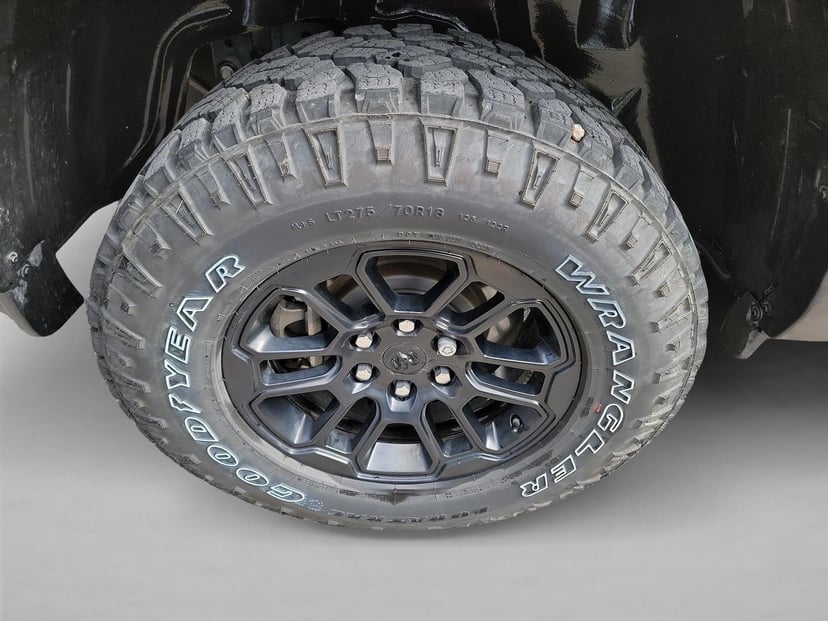 2025 Ram 1500 - Image 11